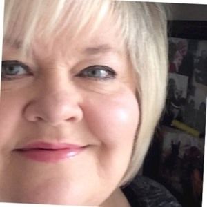 Meet your Posher, Cynthia